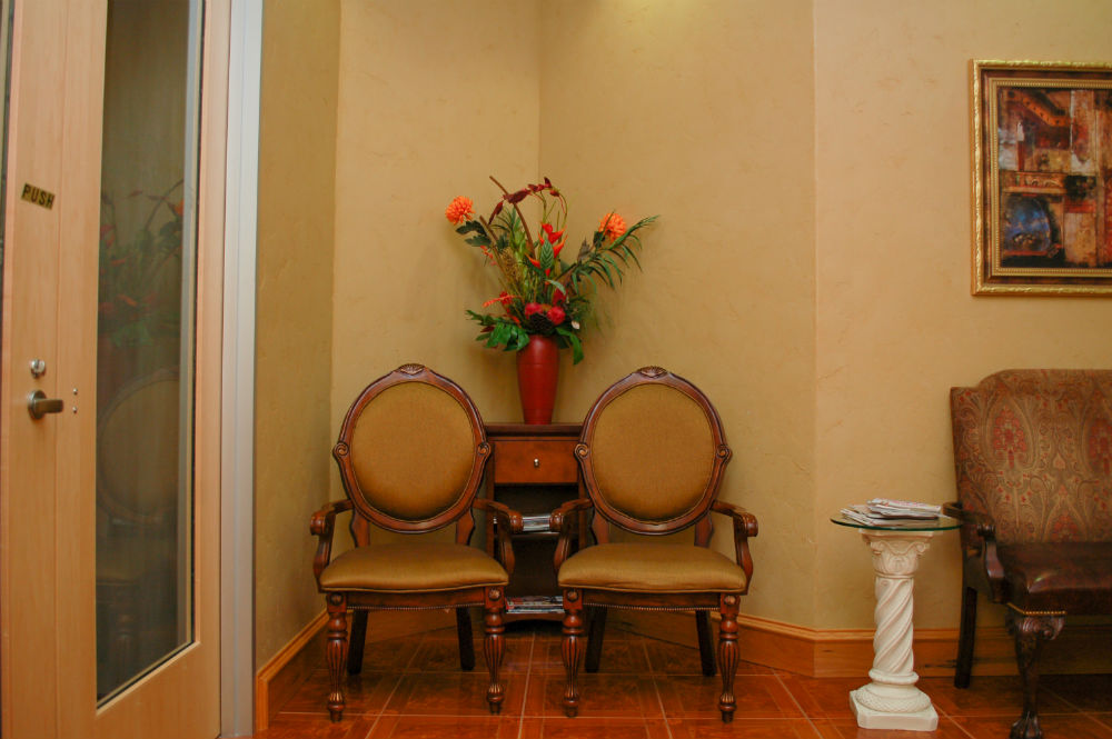 Interior photo: Frisco TX EndodonticsInterior photo: Frisco TX Endodontics waiting area